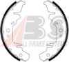 PLYMOUTH 4883833AA Brake Shoe Set